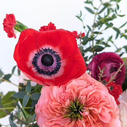 VALENTINE FLOWER ARRANGEMENT